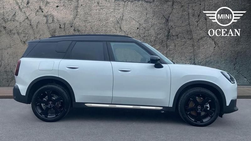 Used Mini Countryman 168 HP (123 kW) 2025 White SUV
