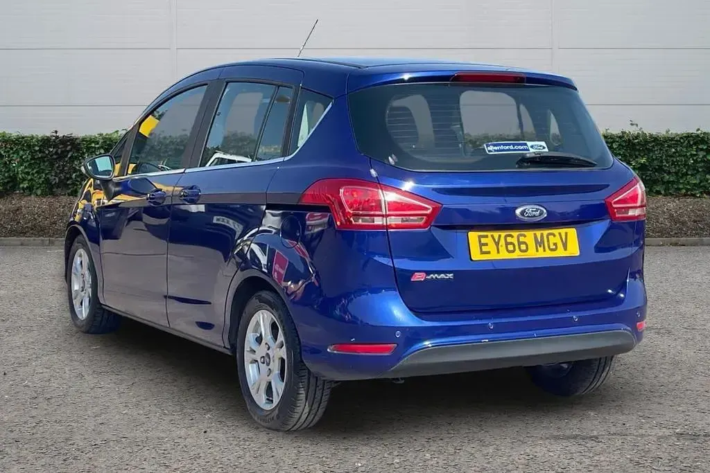 Used Ford B-MAX Zetec 90 HP (66 kW) 2016 MPV