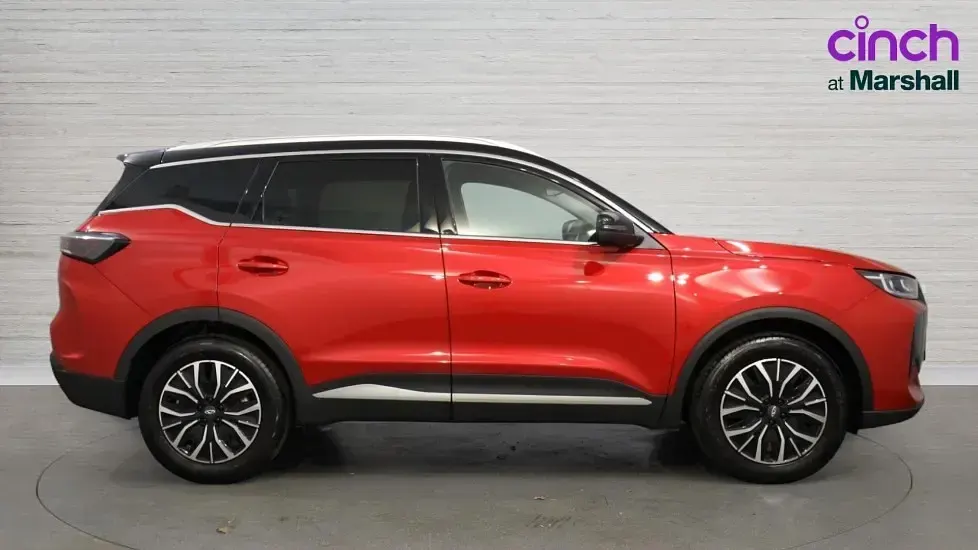 New Chery Tiggo 7 147 HP (108 kW) 2026 Two tone metallic  chery red/black SUV