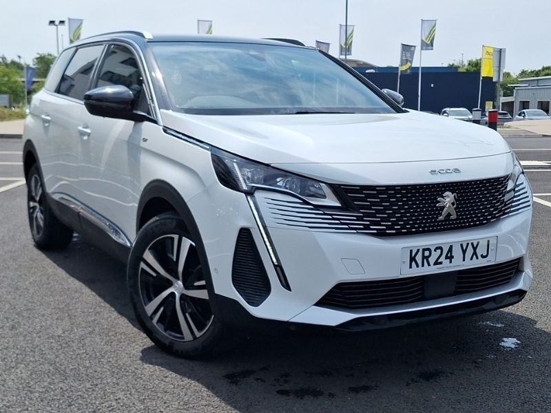 White Used 2024 Peugeot 5008 GTi MPV | £26,998 (Fair price) - Image 1/4