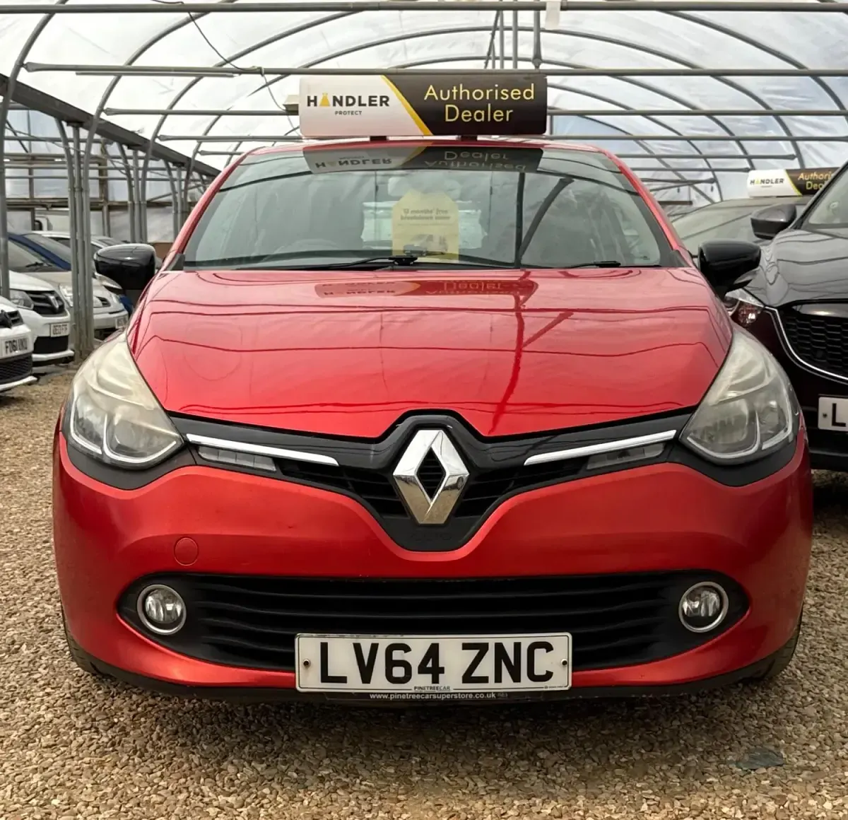 Used Renault Clio Dynamique 90 HP (66 kW) 2014 Red Hatchback