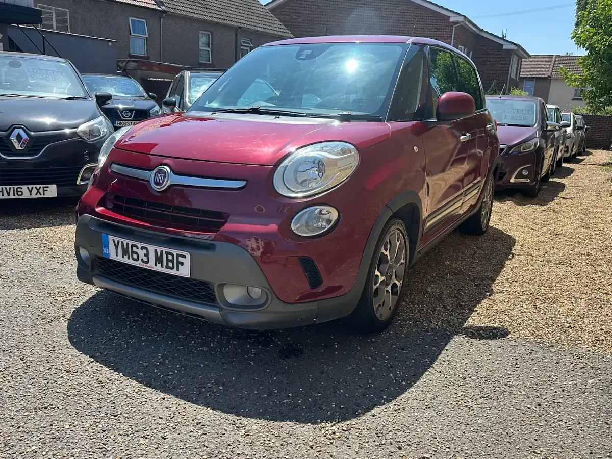 Used Fiat 500L Trekking 2014 Red MPV