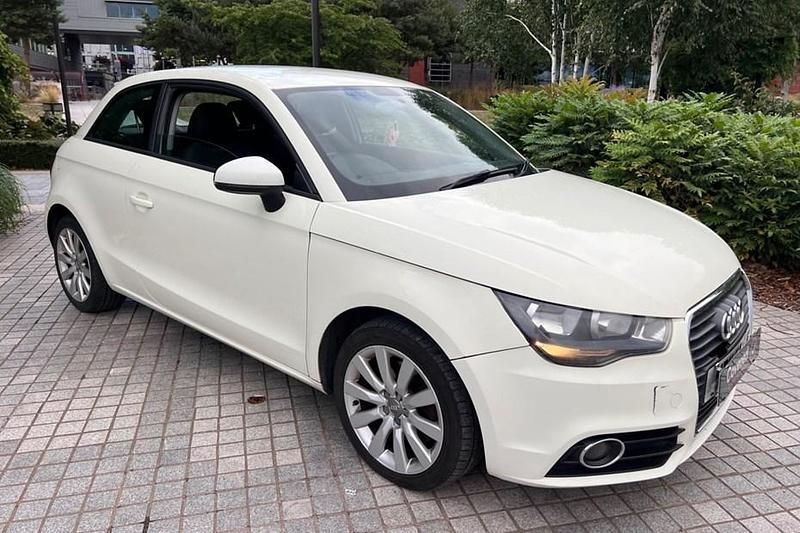 Used 2011 Audi A1 Sport Hatchback | £2,200 (Good price) - Image 1/1