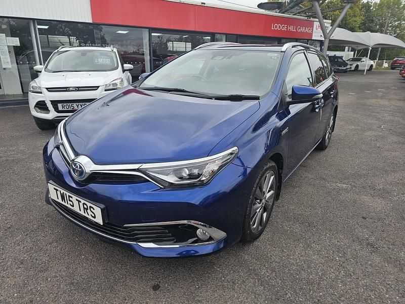 Blue Used 2018 Toyota Auris Hybrid Estate | £12,995 (A bit pricey) - Image 1/4