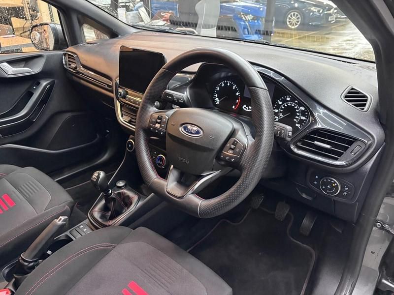 Used Ford Fiesta ST-Line 125 HP (91 kW) 2023 Grey Hatchback