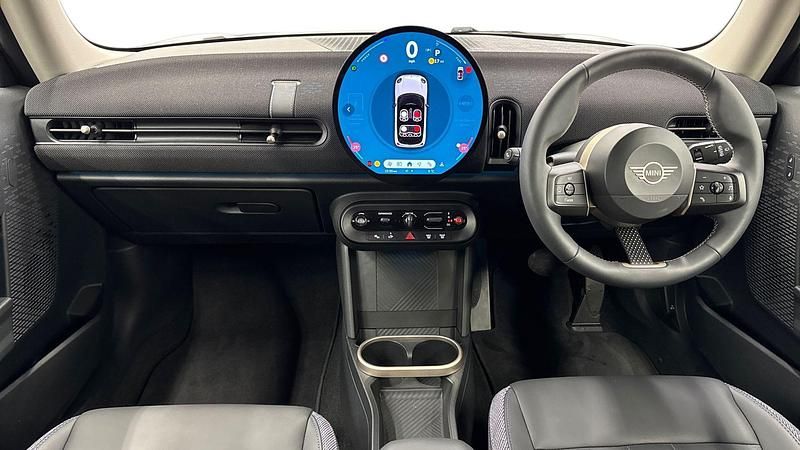 Used Mini Cooper Hatch 154 HP (113 kW) 2024 White Hatchback