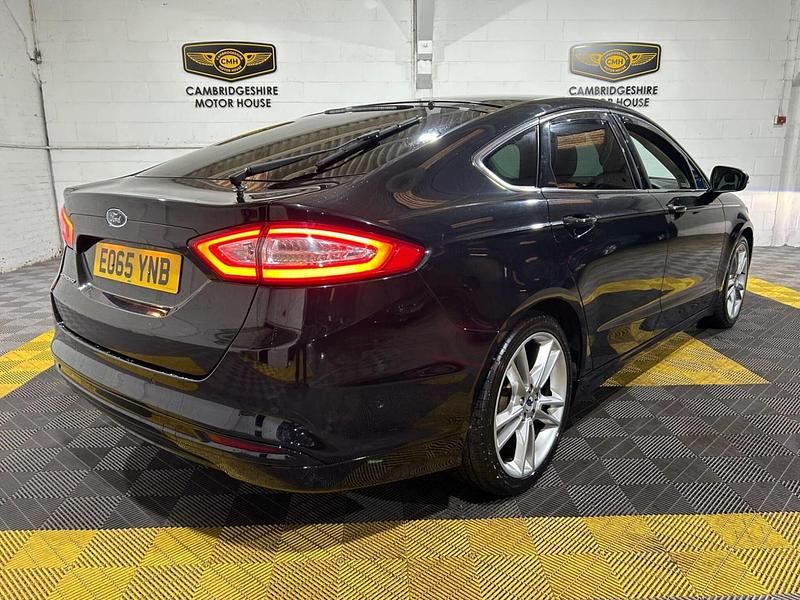Used Ford Mondeo Titanium 150 HP (110 kW) 2015 Black Hatchback