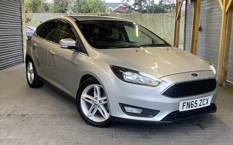 Used Ford Focus Zetec 120 HP (88 kW) 2016 Hatchback