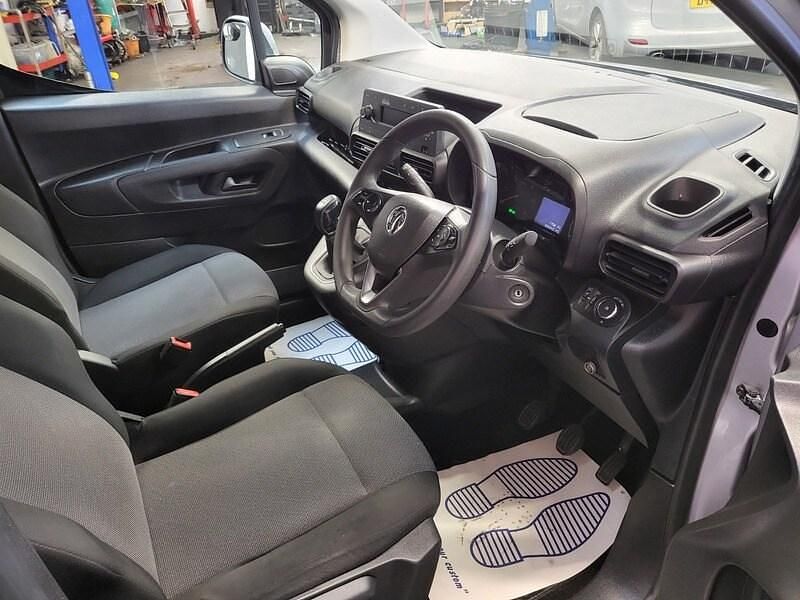 Usado Vauxhall Combo Sportive 2019 Cinzento