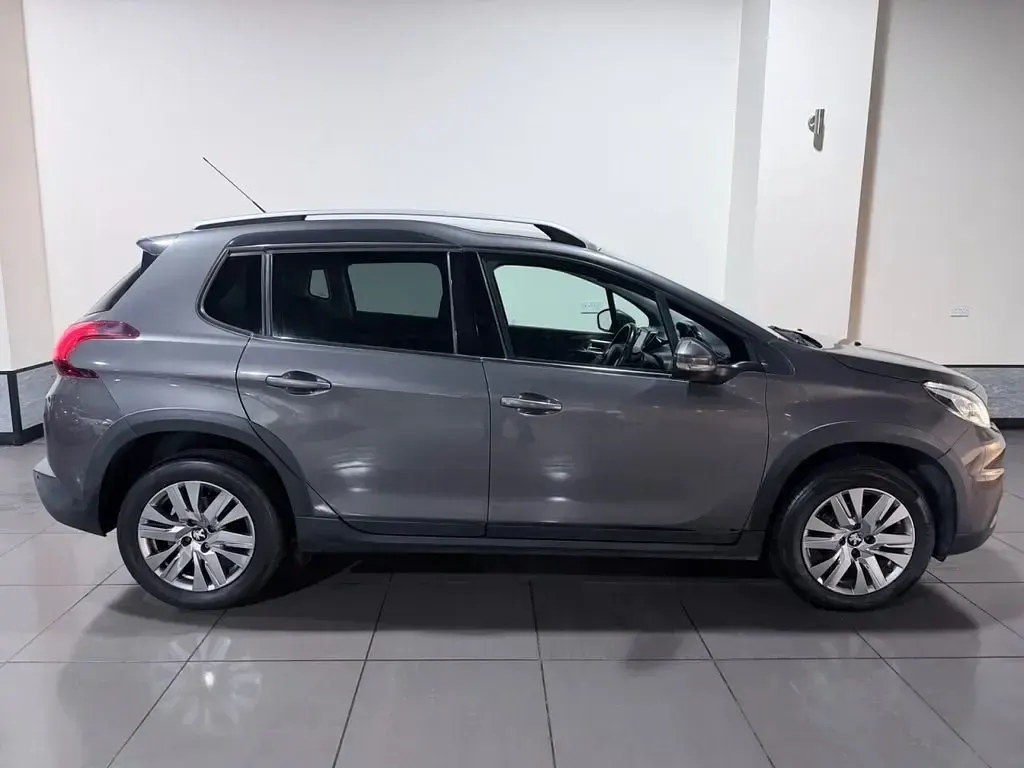 Używany Peugeot 2008 Allure 82 KM (60 kW) 2017 Szary SUV