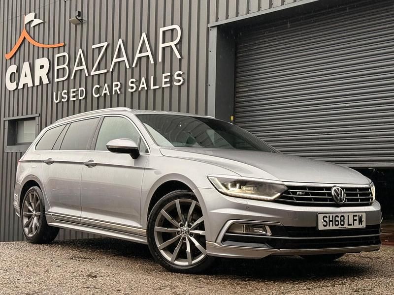 Used VW Passat R-line 150 HP (110 kW) 2019 Silver Estate