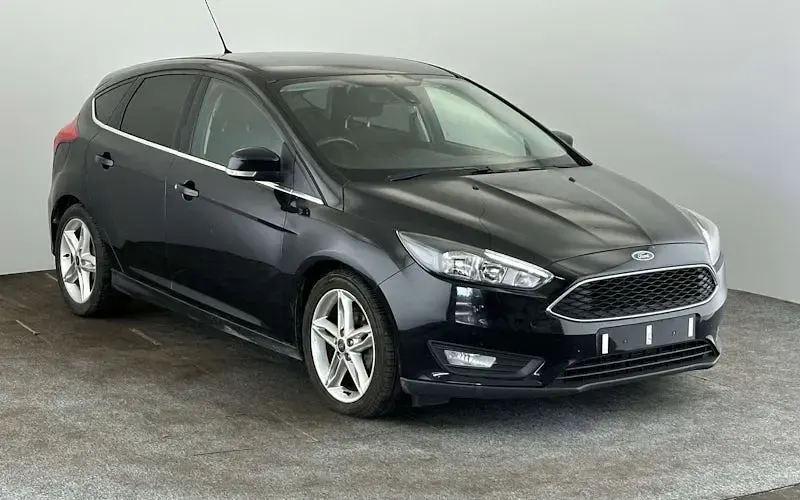 Used Ford Focus Zetec 120 HP (88 kW) 2015 Hatchback