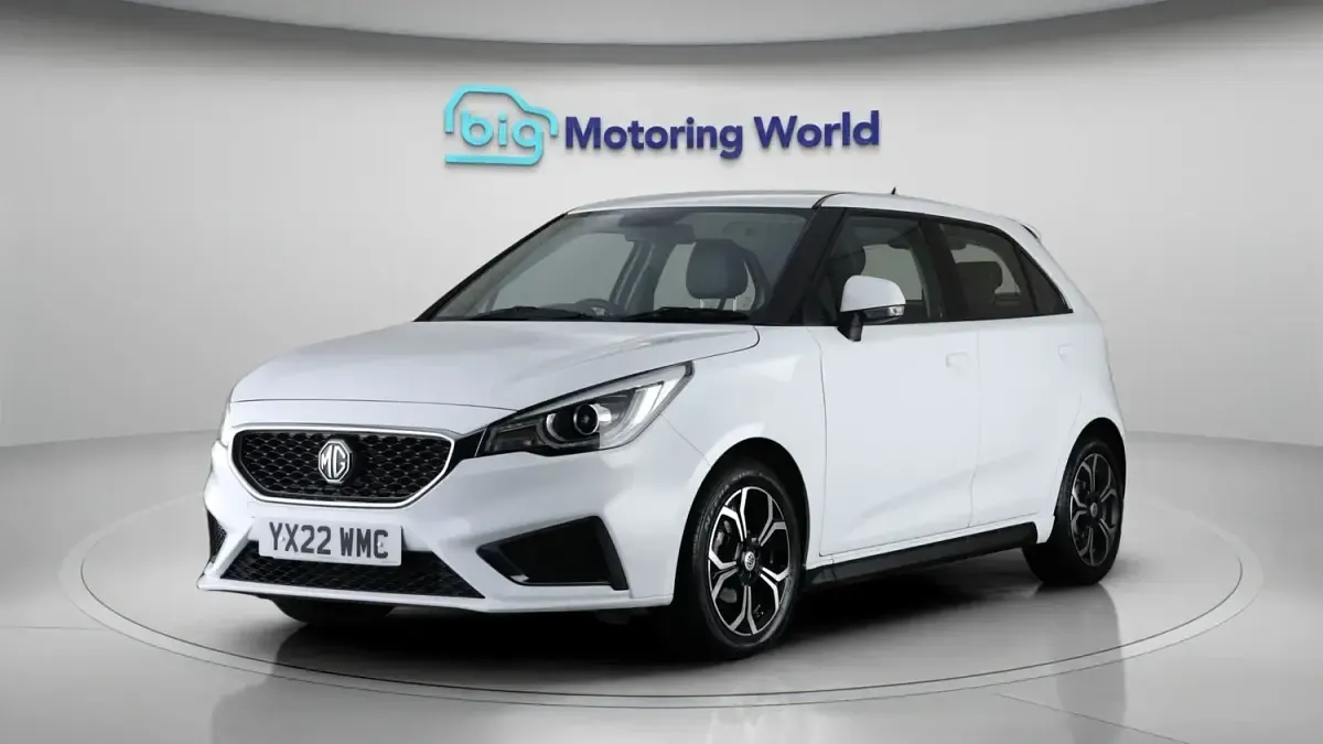 Begagnad MG MG3 Exclusive 105 HK (77 kW) 2022 Vit Halvkombi