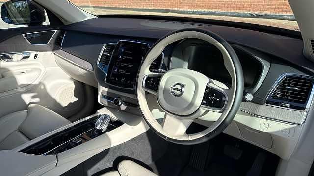 Used Volvo XC90 Inscription 235 HP (172 kW) 2022 SUV