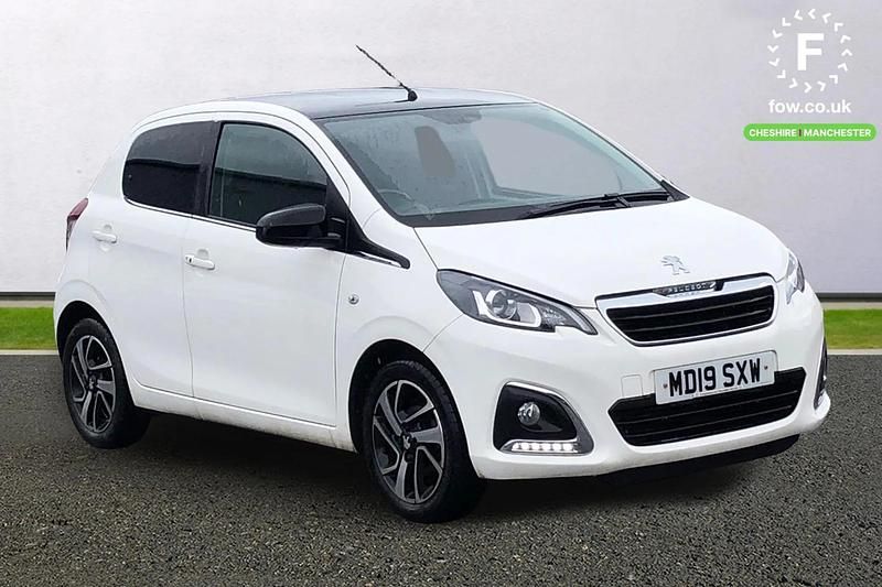 Used Peugeot 108 Allure 72 HP (52 kW) 2019 White Hatchback