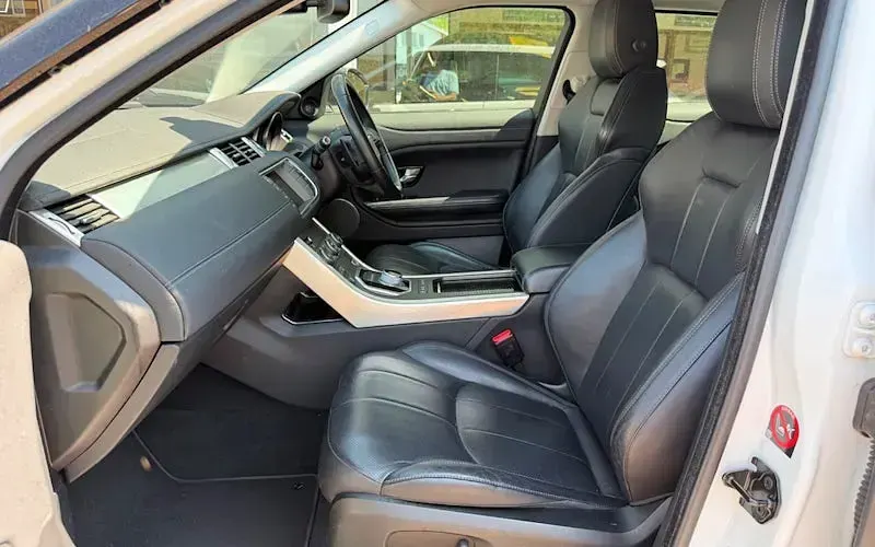 Used Land Rover Range Rover evoque SE 179 HP (131 kW) 2018 Hatchback