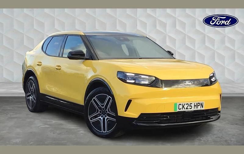 Used Ford Capri Premium 210 kW (286 HP) 2025 Yellow SUV