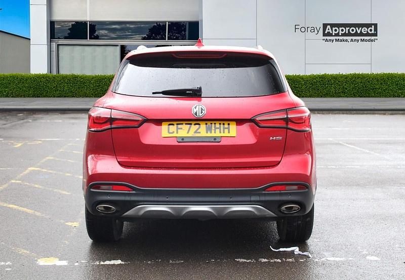 Used MG HS Exclusive 162 HP (119 kW) 2023 Ruby red SUV