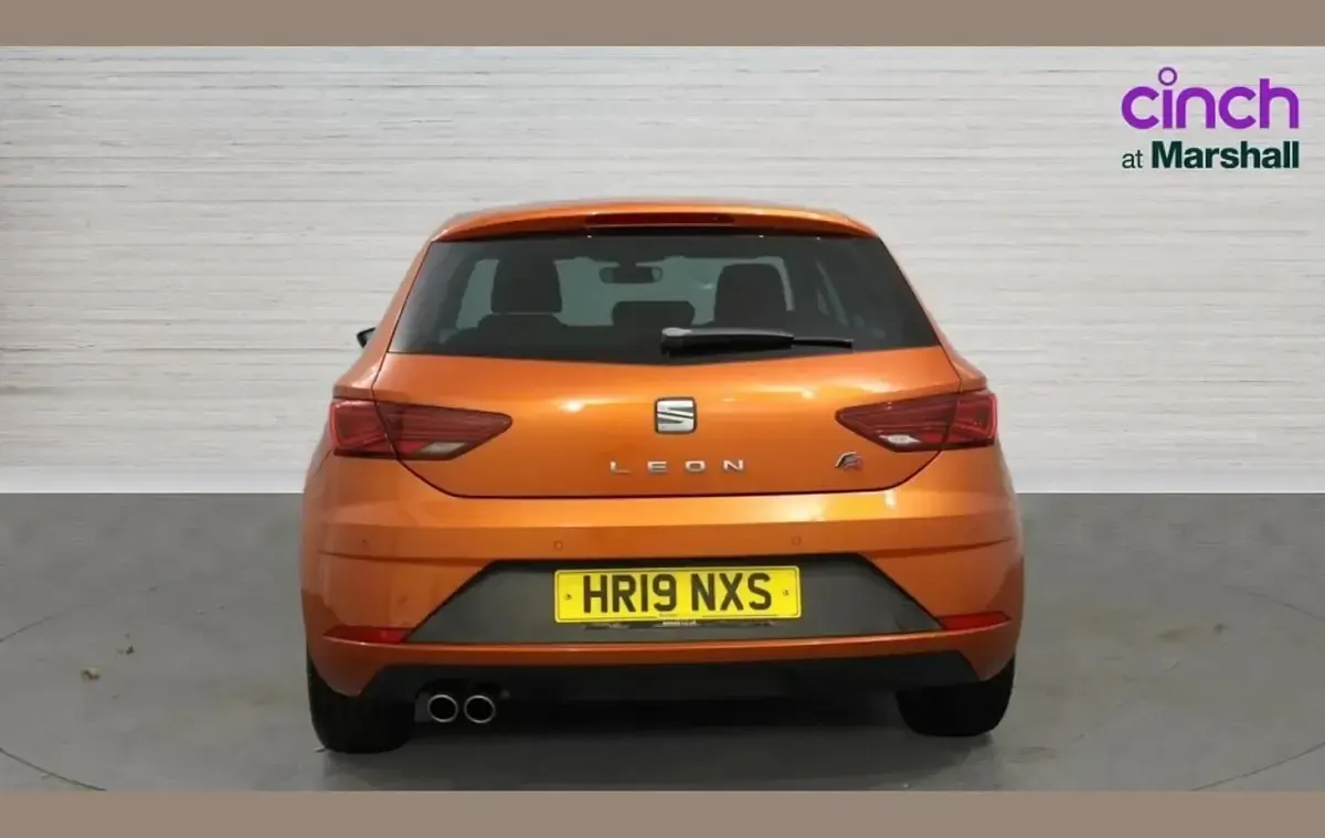 Used Seat Leon FR 150 HP (110 kW) 2019 Orange Hatchback