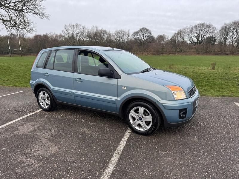 Used Ford Fusion Zetec 2010 Blue Hatchback
