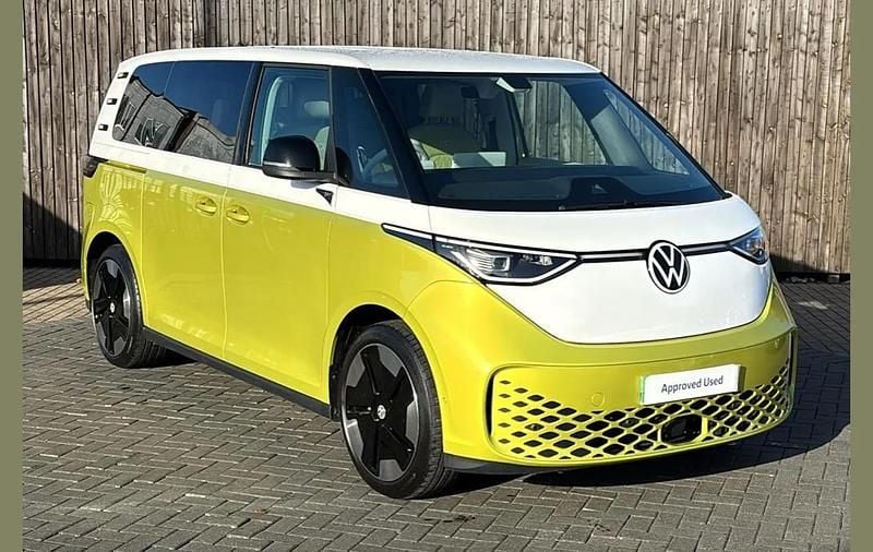 White Used 2024 VW ID. Buzz Pro MPV | £43,499 (Good price) - Image 1/4