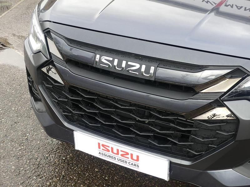 New Isuzu D-Max 162 HP (119 kW) 2025 Grey Pickup