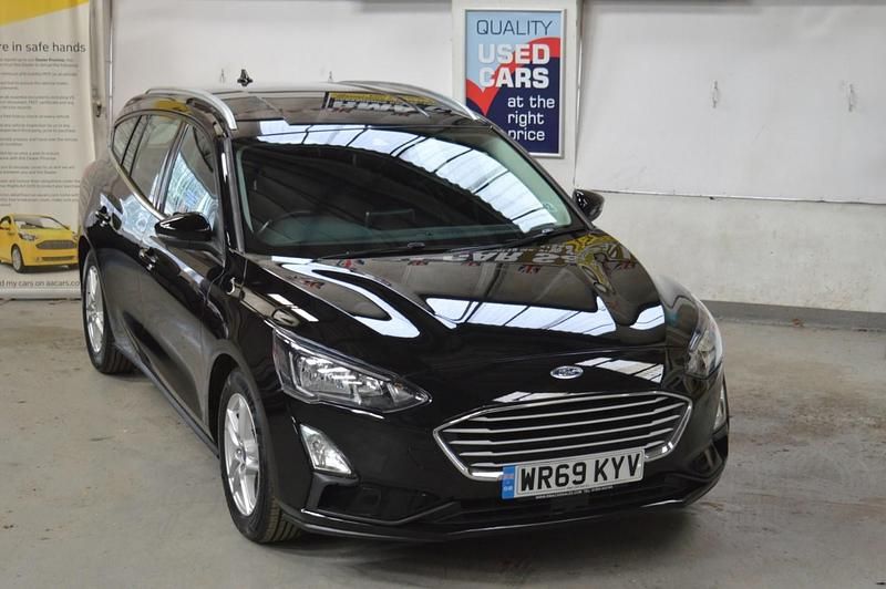Used Ford Focus Zetec 2019 Black Estate