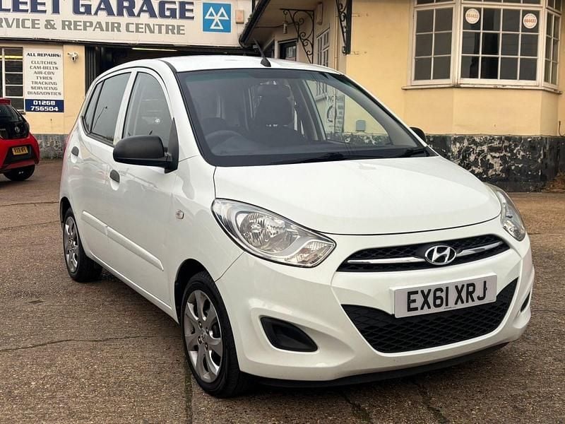 Used Hyundai i10 Classic 86 HP (63 kW) 2011 White Hatchback