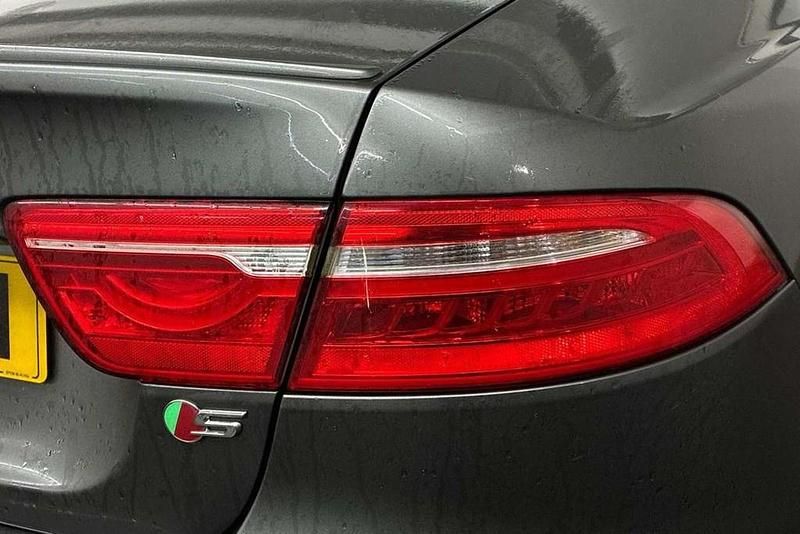 Used Jaguar XE Supercharged 334 HP (245 kW) 2017 Grey Sedan