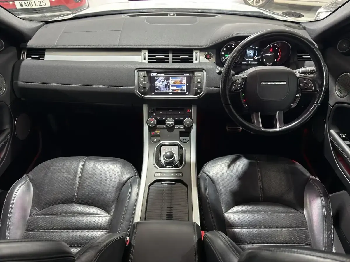 Used Land Rover Range Rover evoque HSE Dynamic 2016 White Estate