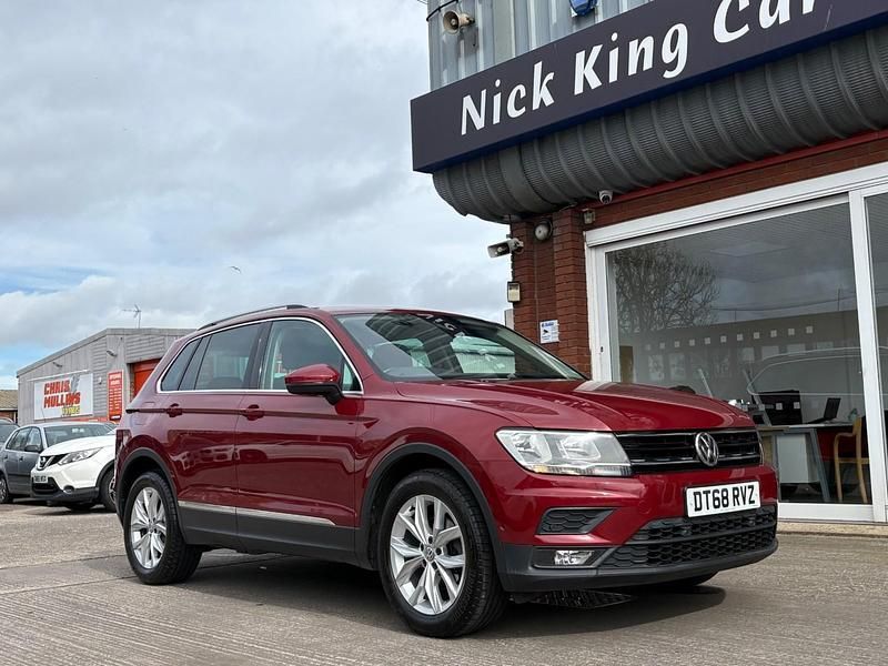 Used VW Tiguan Match 130 HP (95 kW) 2019 Ruby red SUV