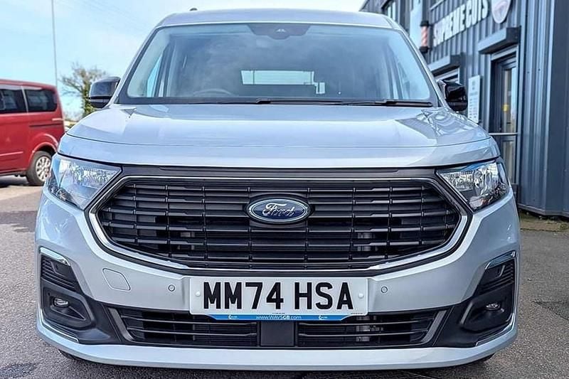 New Ford Grand Tourneo Connect Titanium 2025 Silver MPV