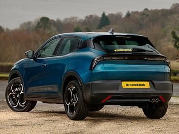 New Alfa Romeo GT Junior 136 HP (100 kW) 2025 Metallic  navigli blue Hatchback