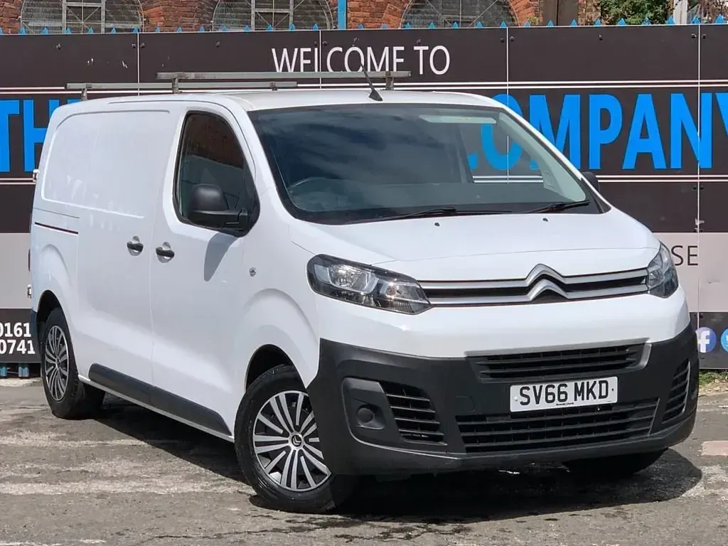 Begagnad Citroën Dispatch 94 HK (69 kW) 2016 Vit Minibuss