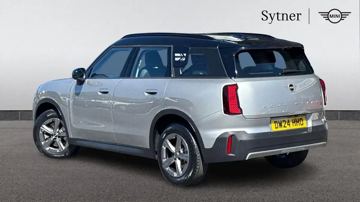 Używany Mini Countryman 215 KM (158 kW) 2024 Srebrny SUV