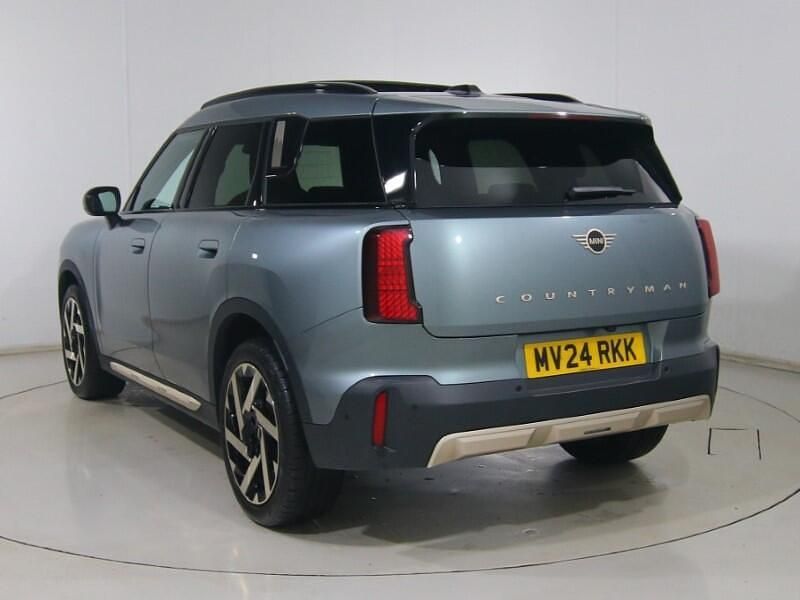 Used Mini Countryman Exclusive 168 HP (123 kW) 2024 Green SUV
