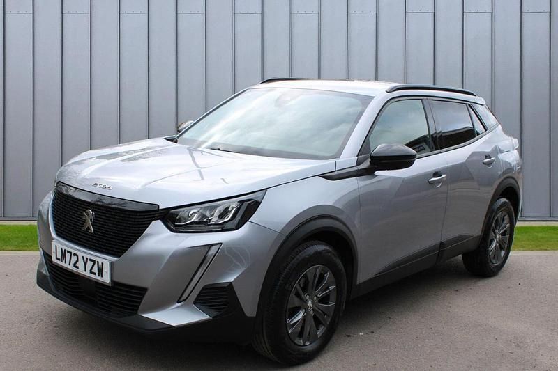 Used Peugeot 2008 Active+ 100 HP (73 kW) 2022 Grey SUV