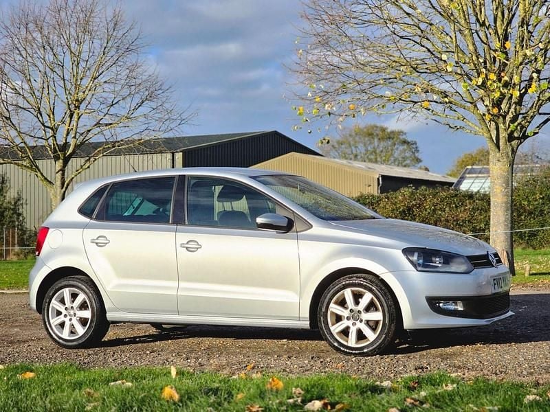 Used VW Polo Match 60 HP (44 kW) 2012 Silver Hatchback