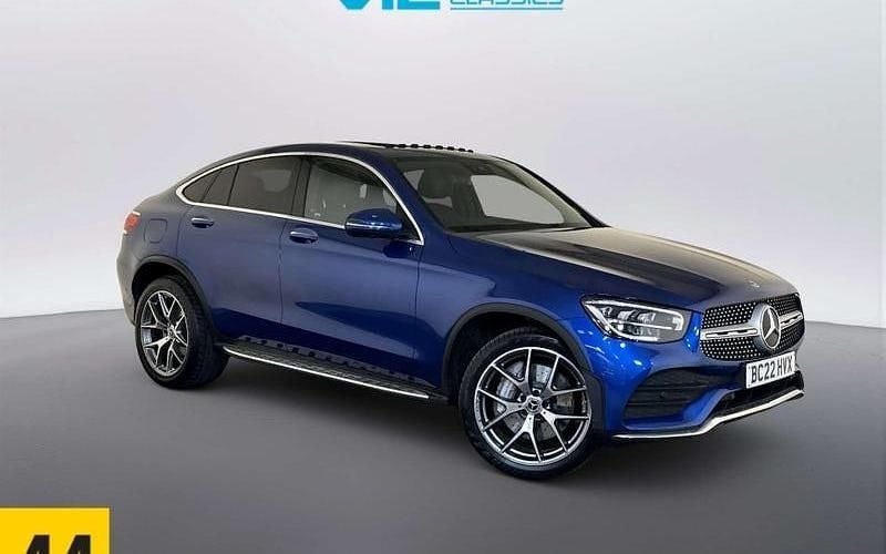Usado Mercedes E300 AMG line 245 HP (180 kW) 2022 Coupé