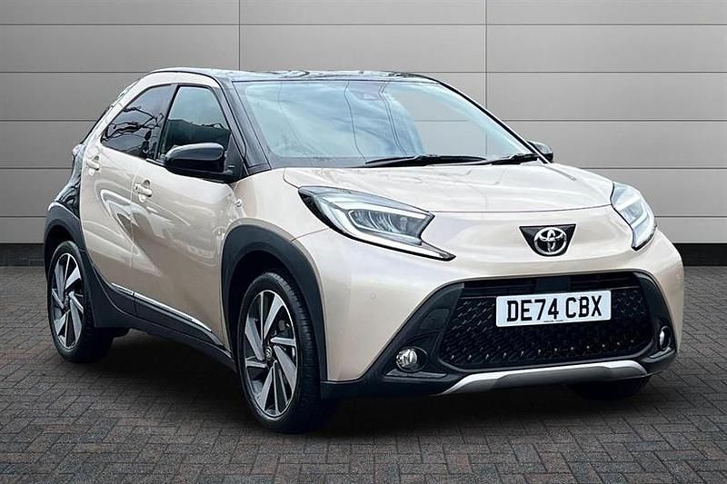 Ginger beige with black Used 2024 Toyota Aygo X SUV | £14,900 - Image 1/4