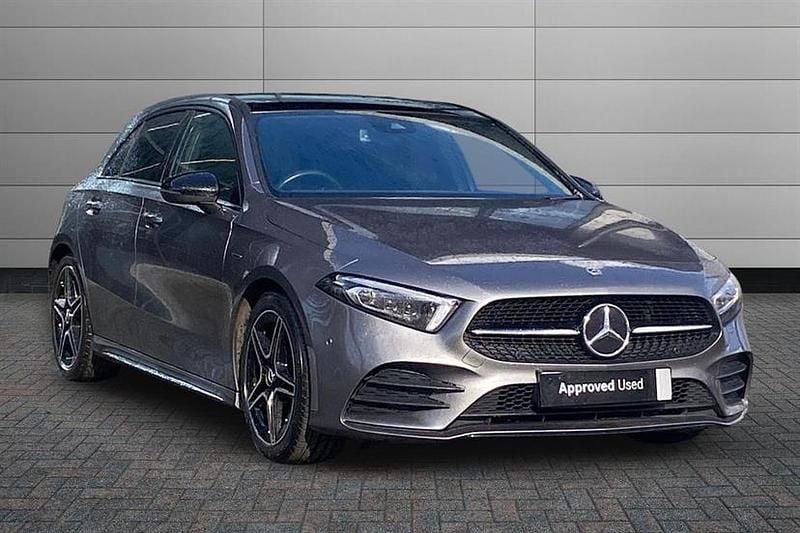 Used Mercedes A180 AMG Line Premium Plus 136 HP (100 kW) 2022 Grey Hatchback