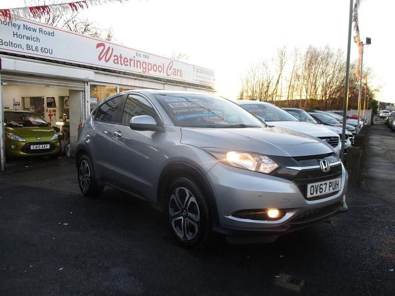 Silver Used 2017 Honda HR-V SE SUV | £7,495 (Fair price) - Image 1/4