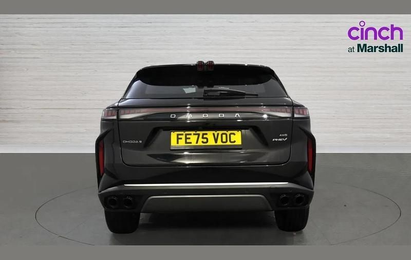 Used Omoda 9 442 HP (325 kW) 2025 Black SUV