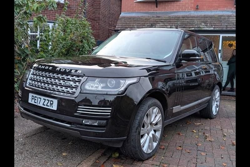 Used 2017 Land Rover Range Rover Vogue SE SUV | £16,950 - Image 1/1