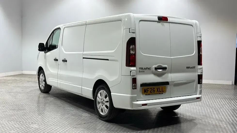 New Renault Trafic 2026 White