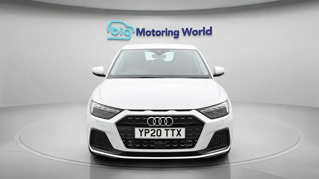 Usado Audi A1 Sportback Sport 150 HP (110 kW) 2020 Branco Citadino