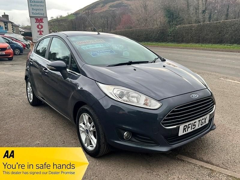 Used Ford Fiesta Zetec 82 HP (60 kW) 2015 Grey Hatchback