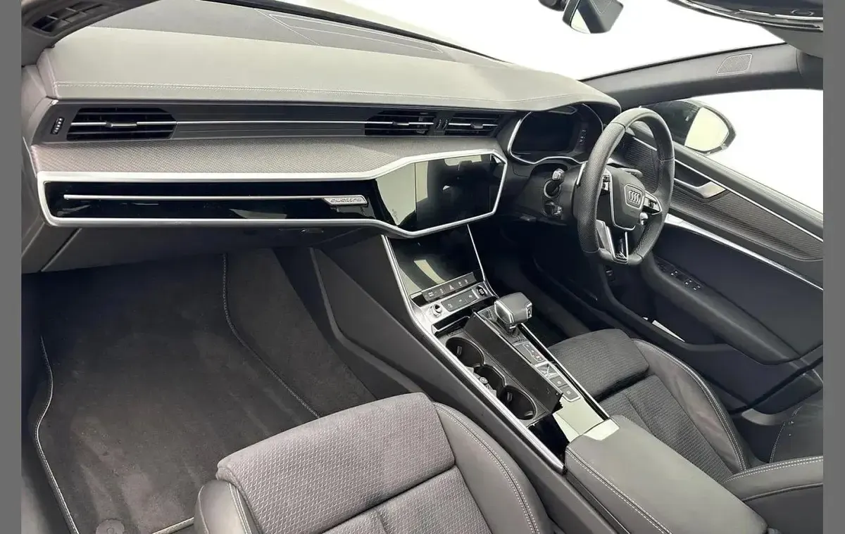 Used Audi A6 Advanced 204 HP (150 kW) 2023 Grey Sedan