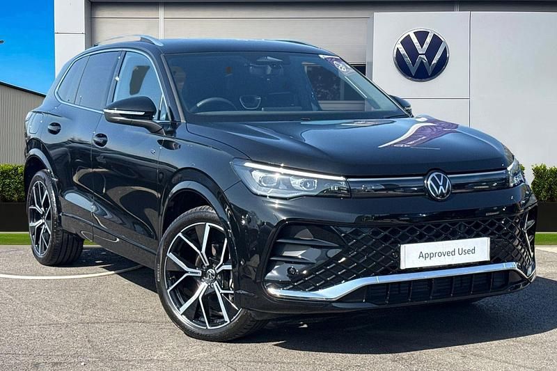 Used VW Tiguan R-line 150 HP (110 kW) 2025 Black SUV