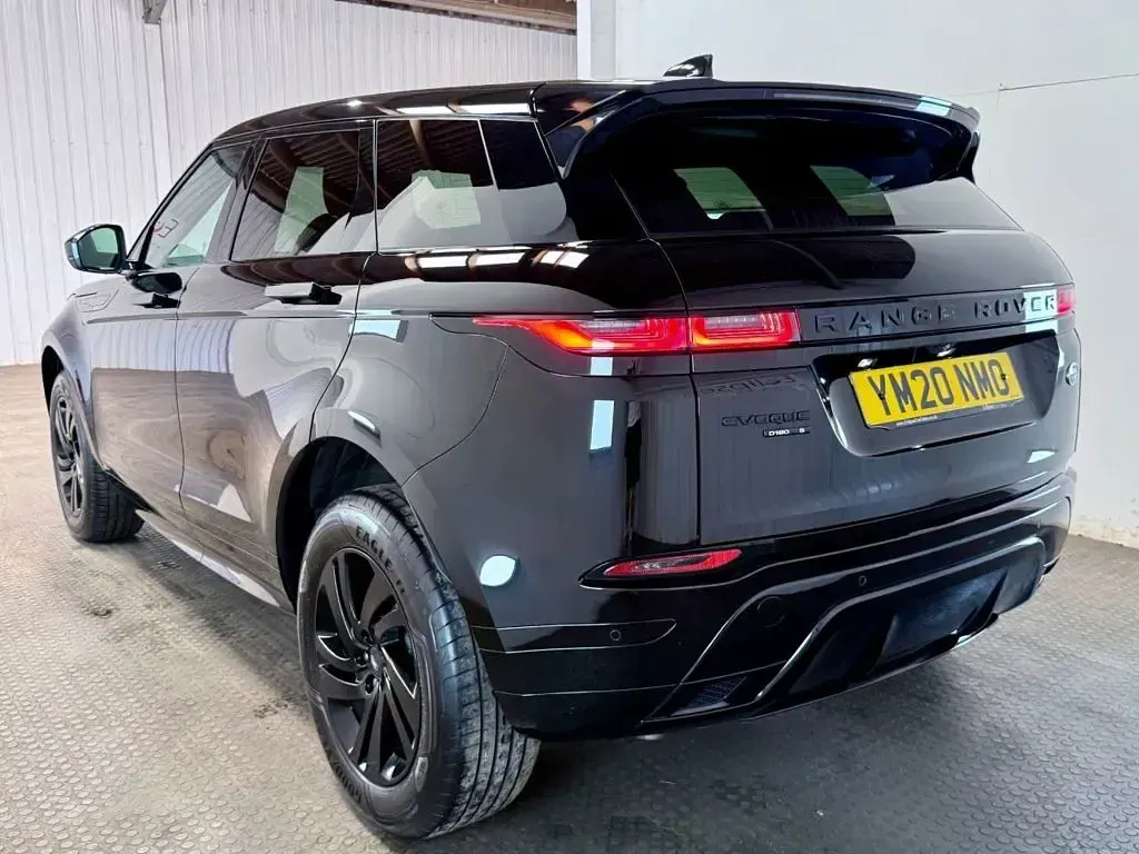 Used Land Rover Range Rover evoque R-Dynamic 180 HP (132 kW) 2020 Black SUV